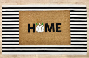 Home with pumpkin - large mat